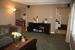 3rd image of 2116 Stanford Dr SE