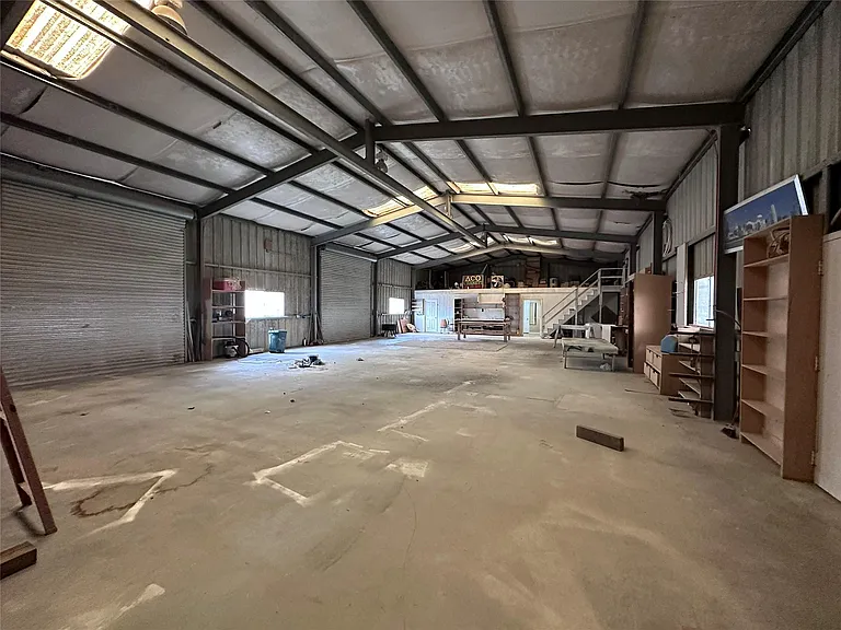 1204 County Road 408 — Photo 7