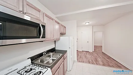 Rented by Moda Realty