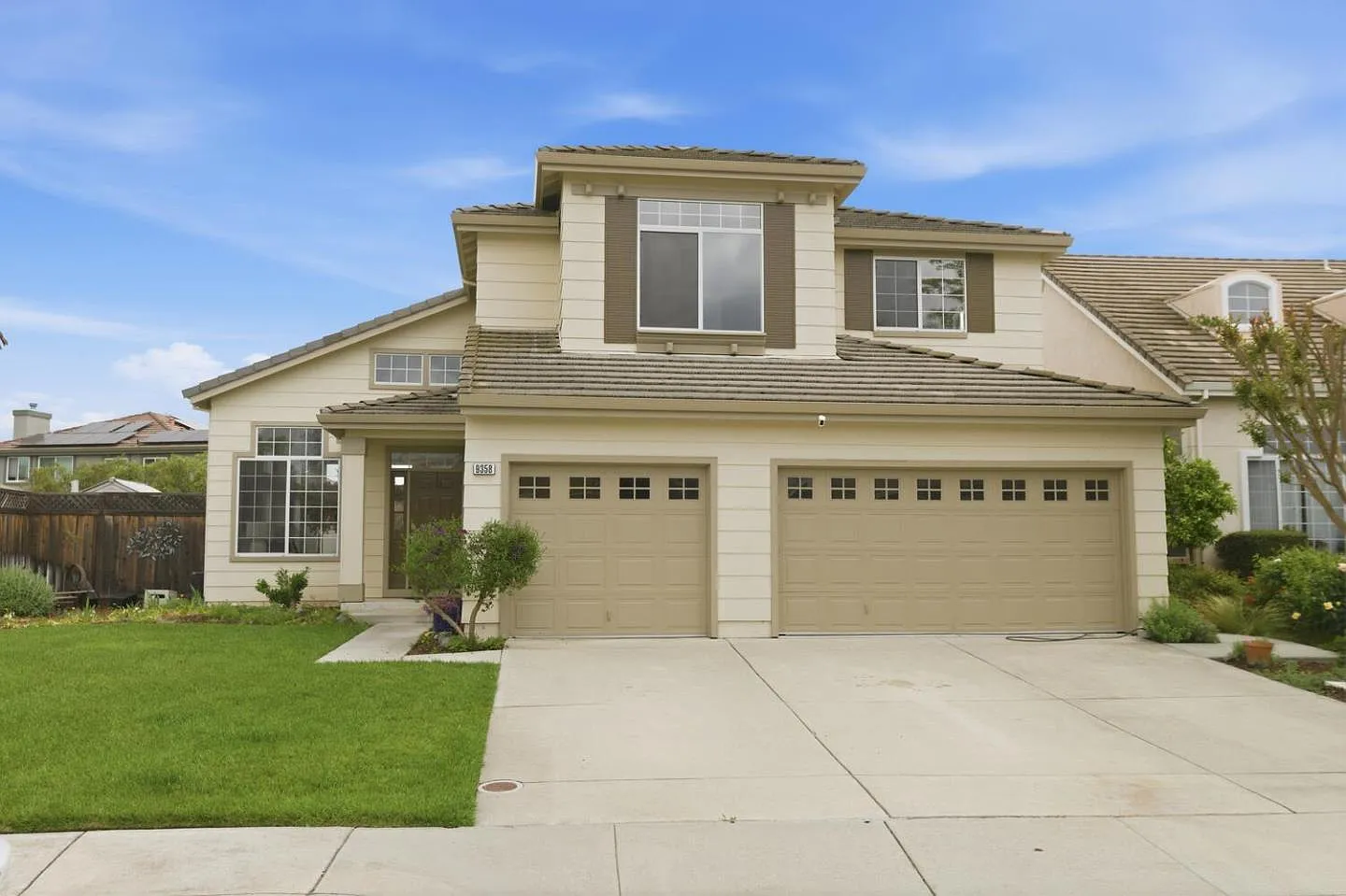 9358 Lone Deer Way photo 1