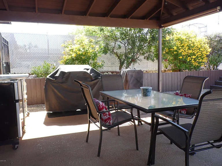 2886 Cisco Dr N — Photo 12