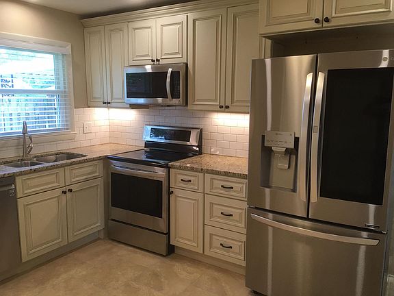 New Cabinets, Granite, High End Appliances