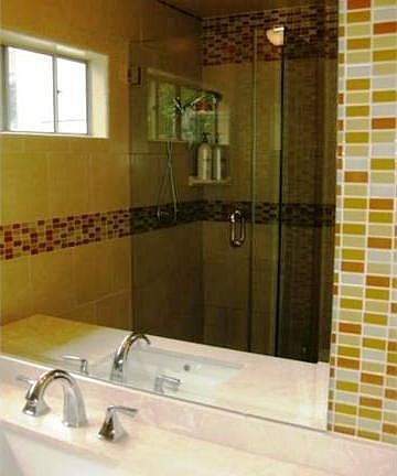 3rd image of 21919 Galvez St
