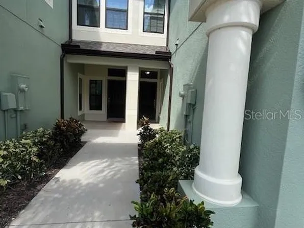 11522 Crowned Sparrow Ln, Tampa, FL 33626