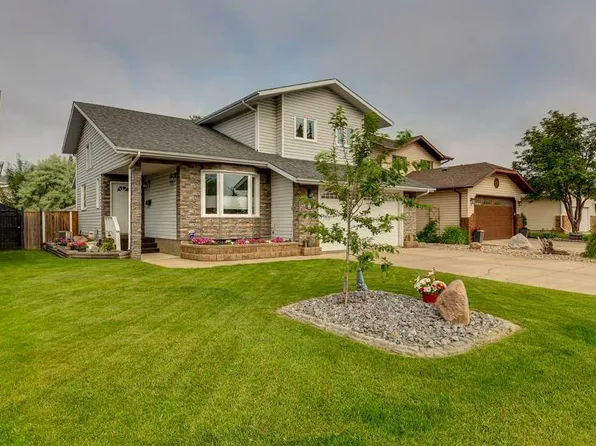 6 E Ramsey Ave, Red Deer, AB T4P 3K6
