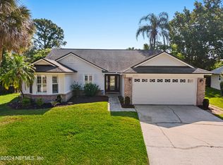 2117 Saint Martins Dr E, Jacksonville, FL 32246