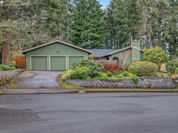 2546 Terrace View Dr, Eugene, OR 97405