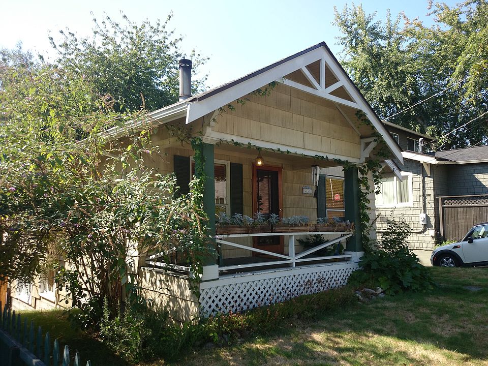2nd image of 6249 27th Ave NE