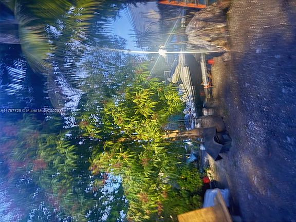 4th image of 1251 NW 29th Ter