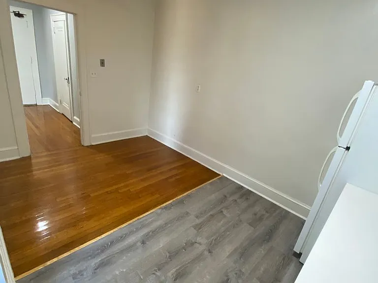 Berkeley Arms Apartment Homes — Photo 3