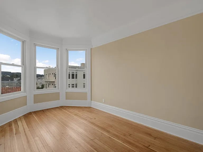 2736-2758 Franklin Street — Photo 16