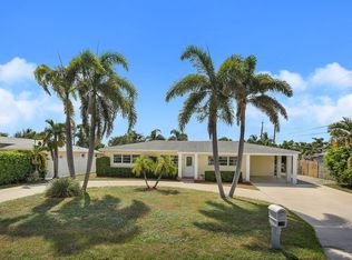6621 Lake Clarke Dr, Lake Clarke Shores, FL 33406