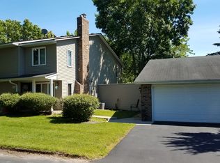 9390 Ranchview Ln N, Maple Grove, MN 55369