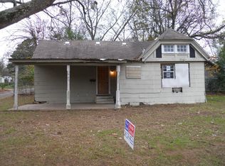 909 12th St NE, Paris, TX 75460