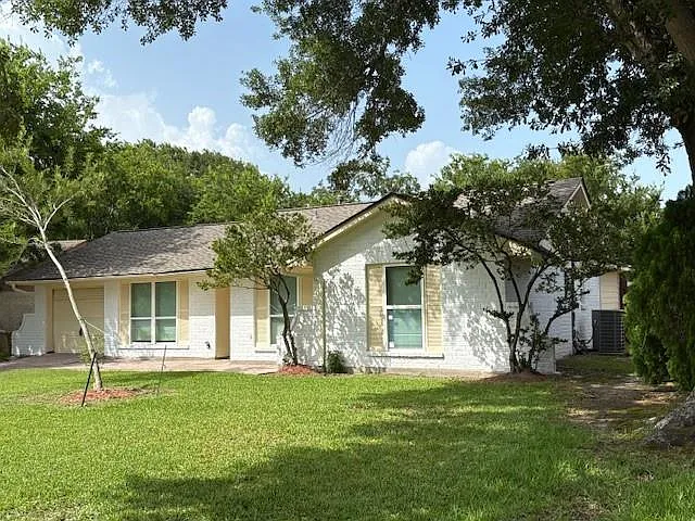 12127 Rhinebeck Dr — Photo 4