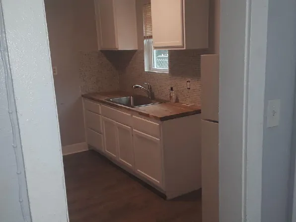 913 Coleman Ave, Corpus Christi, TX 78401