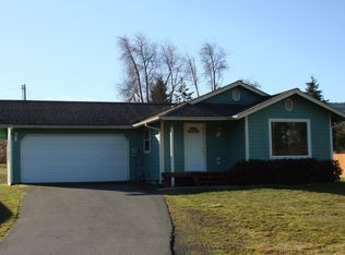 2418 W Edgewood Dr, Port Angeles, WA 98363