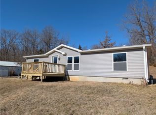 802 Reynolds Dr, Charleston, IL 61920