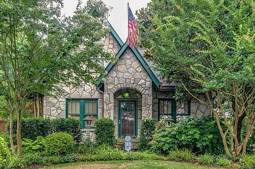 1804 Riverside Dr Photo 1