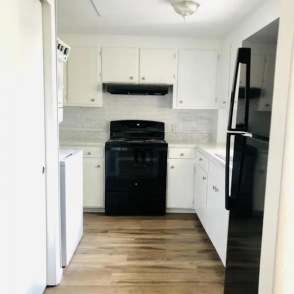 380 S Daleville Ave #F — Photo 7