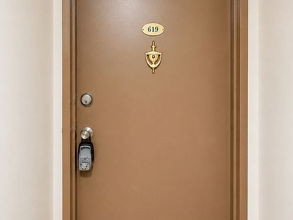 2nd image of 10850 Green Mountain Cir Unit 619