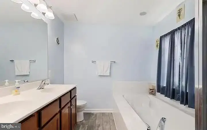 10 Manorwood Dr — Photo 11