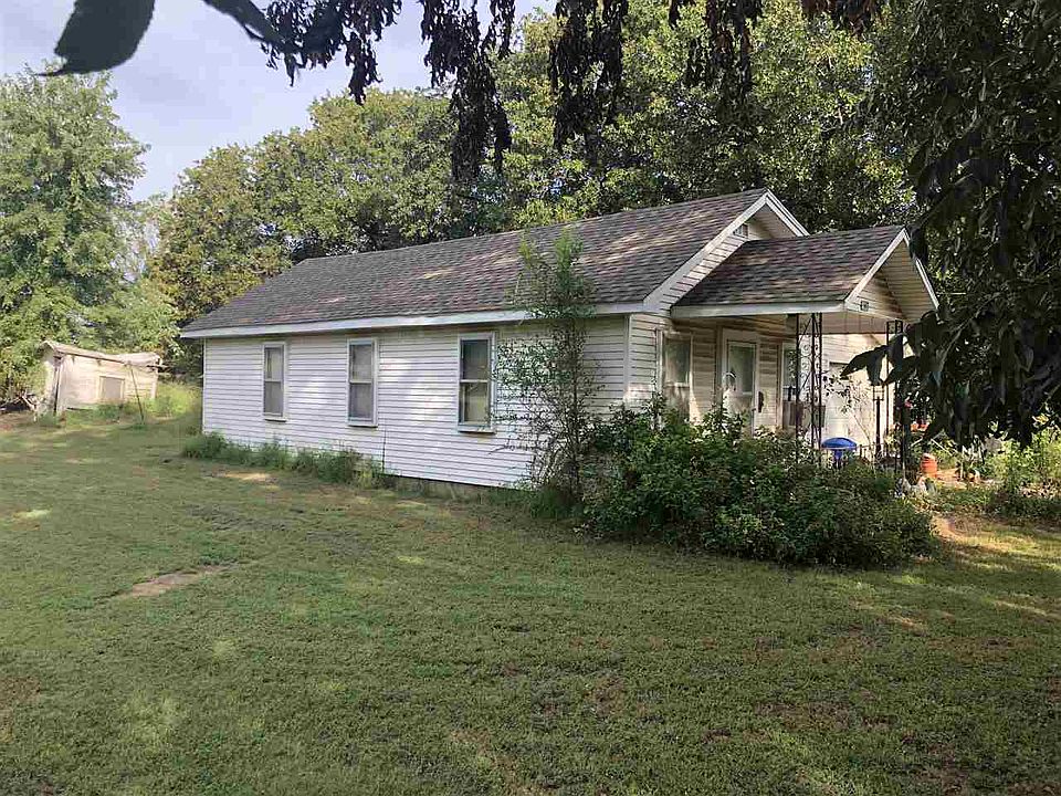 2nd image of 347 Bell Rd
