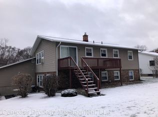 1627 32nd St SW, Wyoming, MI 49519