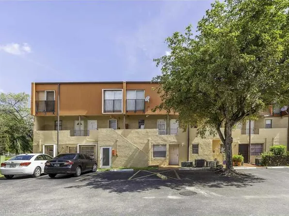 301 NW 109th Ave APT 204, Miami, FL 33172