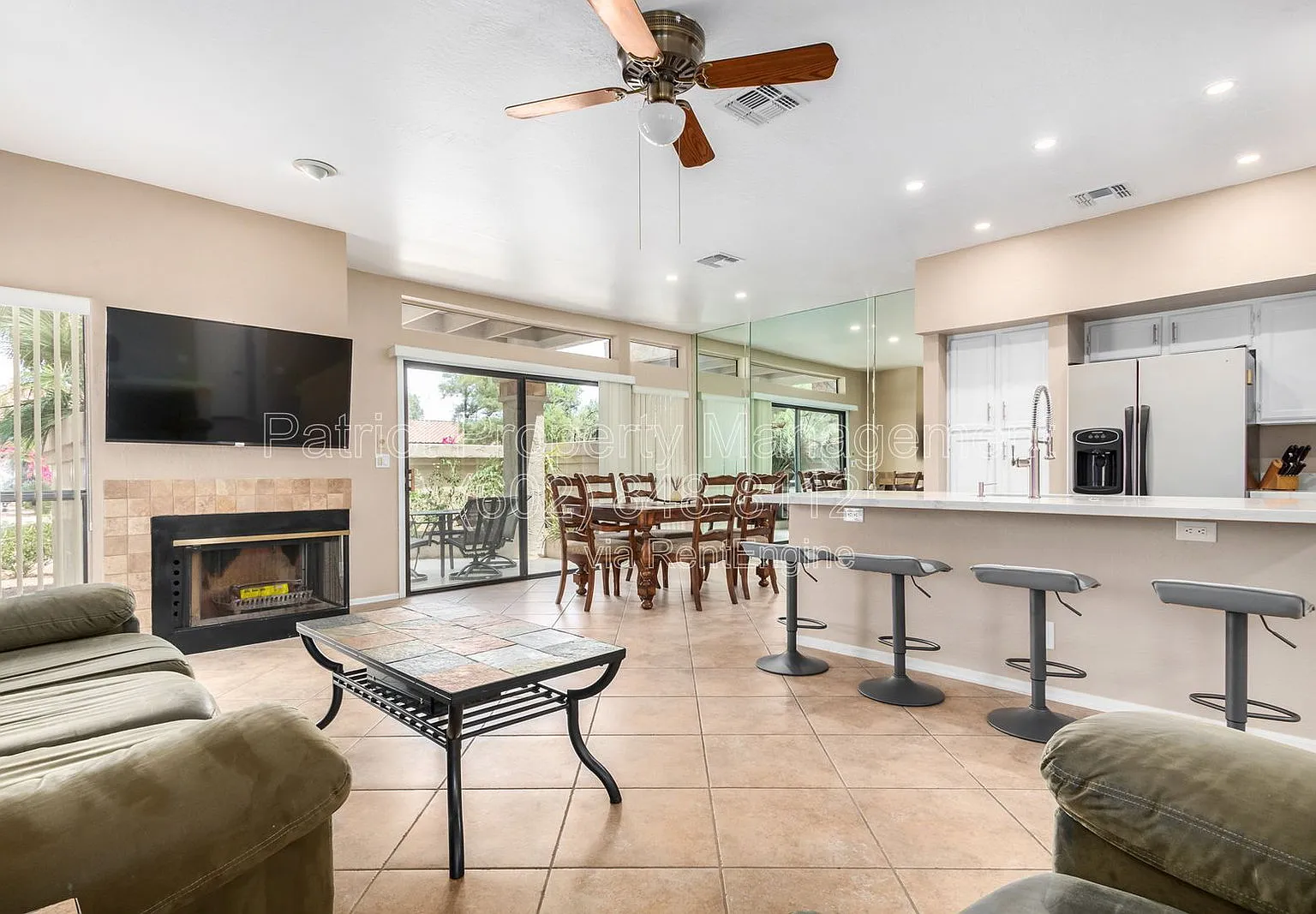 3 bed, 2.5 bath, 1489 sqft, $3,000 — Photo 1