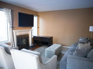 24 Tory Ct, Bedminster, NJ 07921