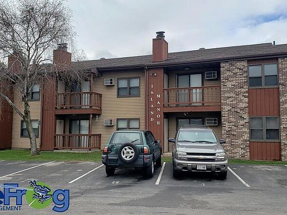 2nd image of 406 1st St APT 1