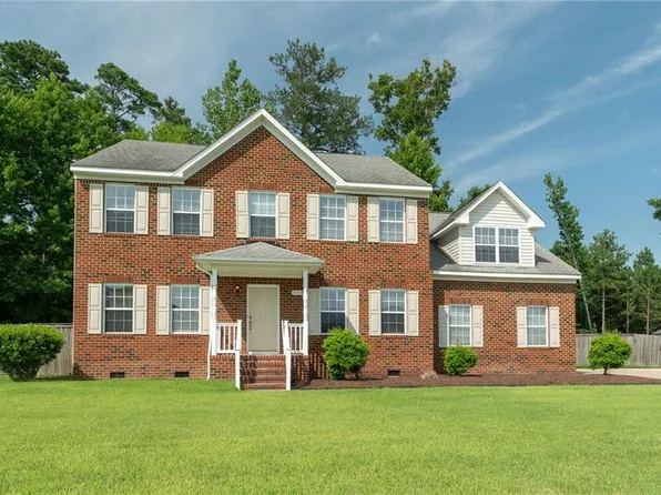 313 Berry Ridge Ln, Suffolk, VA 23435