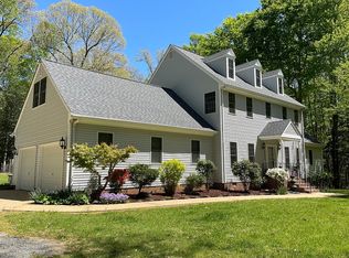 210 Crescent Dr, Williamsburg, VA 23188
