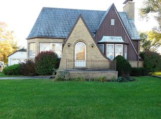 209 W State St, Washburn, IL 61570