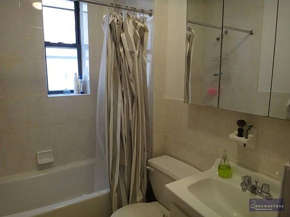 5th image of 423 16th St APT 12