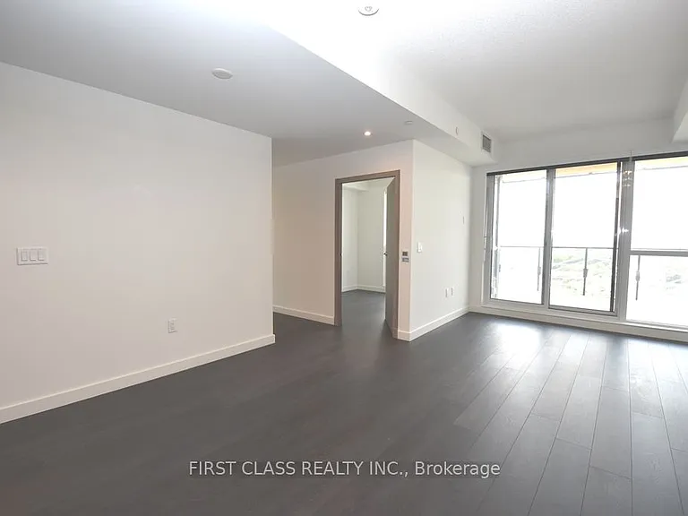 25 McMahon Dr #1707 — Photo 10