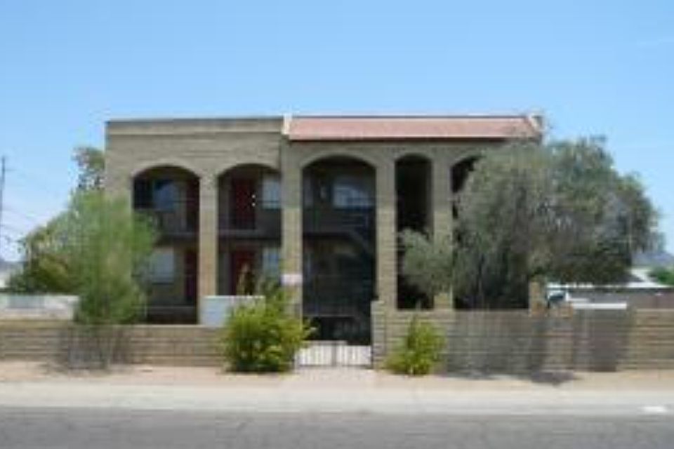 1st image of 301 E Townley Ave