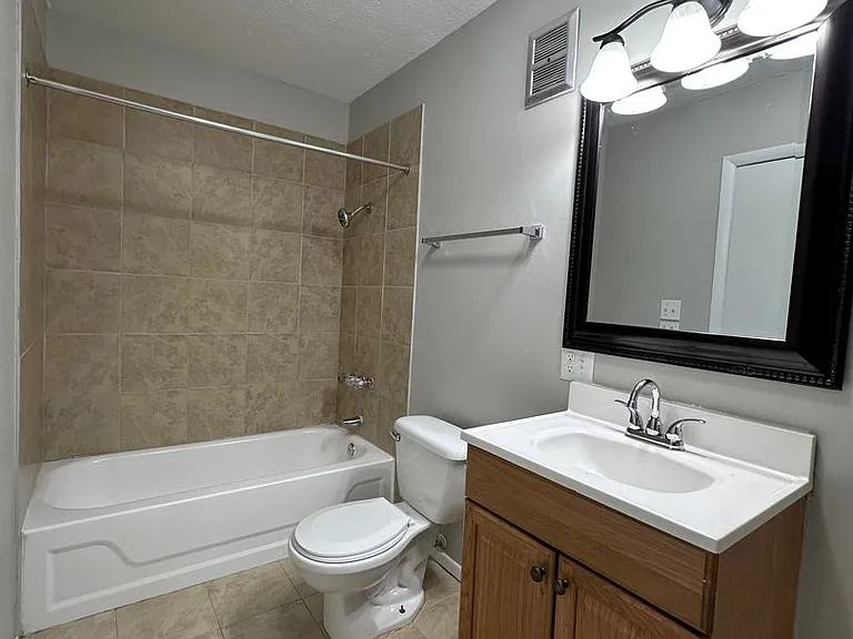4532 Lynnmont Rd — Photo 28