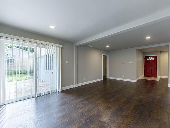 5th image of 3917 Twin Falls St