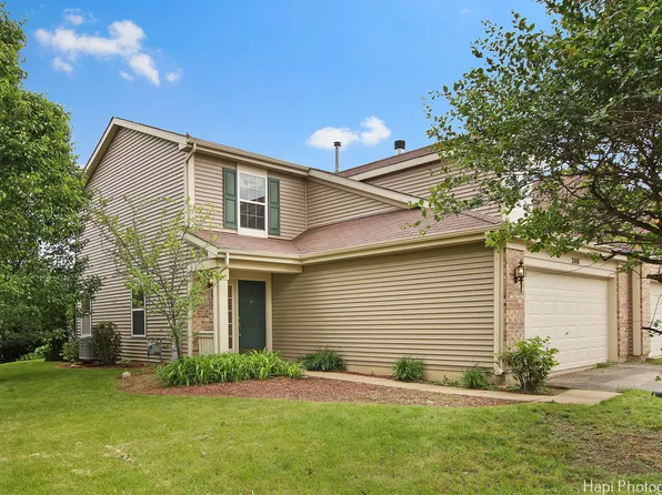 2006 Diamond Head Trl, Hampshire, IL 60140
