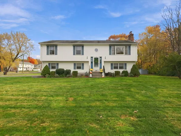 99 Paul Revere Dr, Feeding Hills, MA 01030