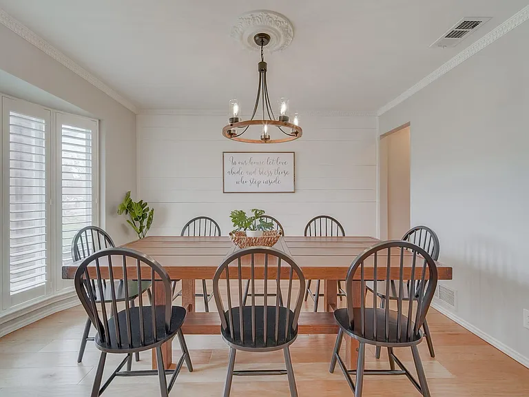 502 Stillmeadow Dr — Photo 5