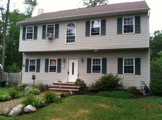 33 Greenwood Dr, Oak Ridge, NJ 07438