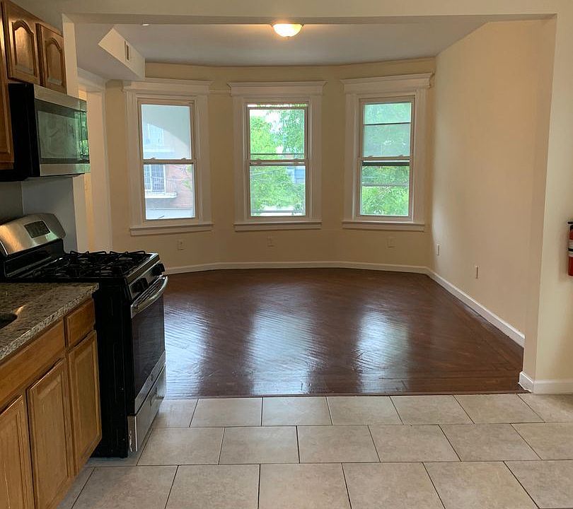 1st image of 929 S 17th St Floor 2