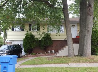 201 E George Pl, Iselin, NJ 08830