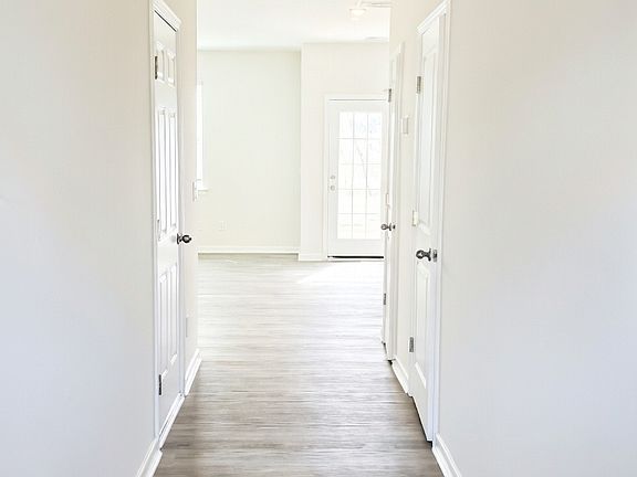 3rd image of 1120 Broholmer Ln