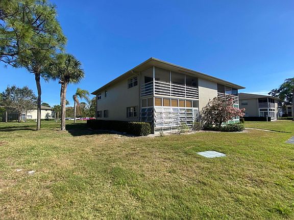 2nd image of 26 Lake Vista Trl APT 201