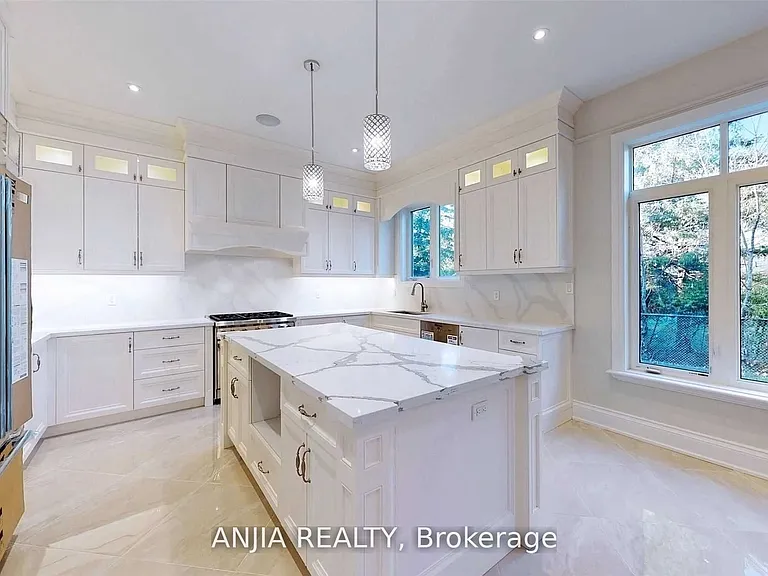 6 Daniel Cozens Ct — Photo 6