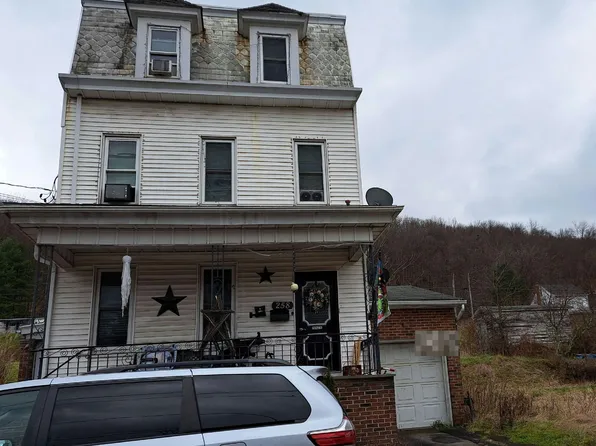 258 E Bacon St, Pottsville, PA 17901